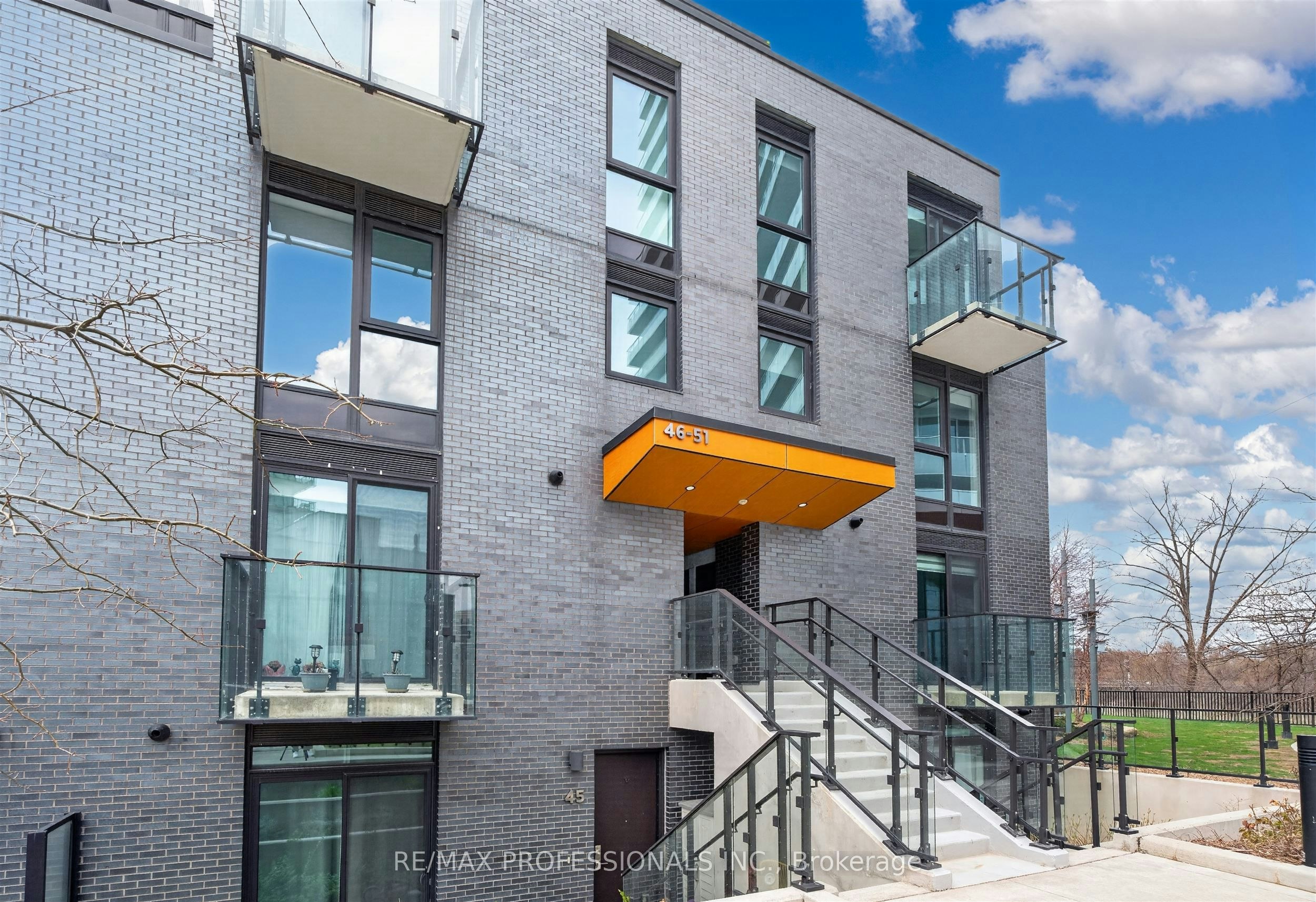 TH48-10 Brin Drive, Toronto, ON, M8X 0B3