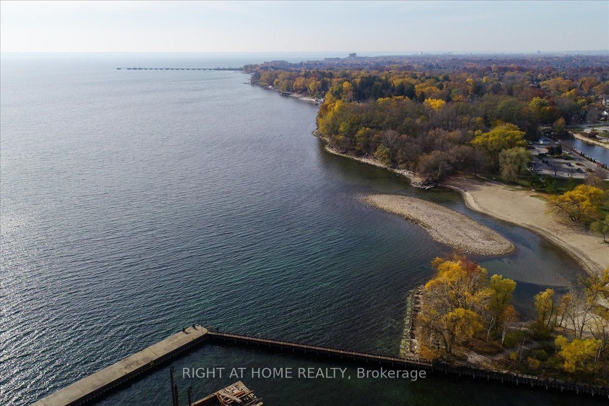 6-99 Brant Street, Oakville, ON, L6K 2Z5 - 33
