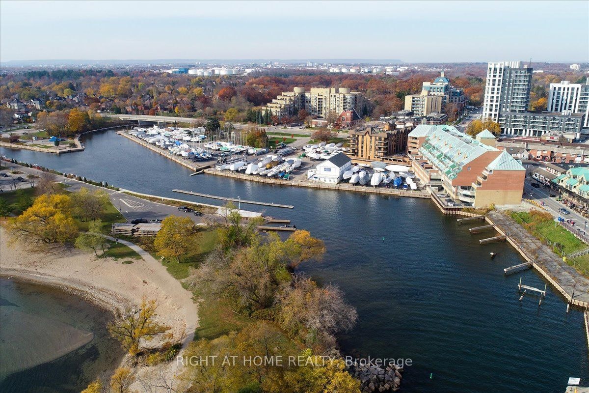 6-99 Brant Street, Oakville, ON, L6K 2Z5 - 32