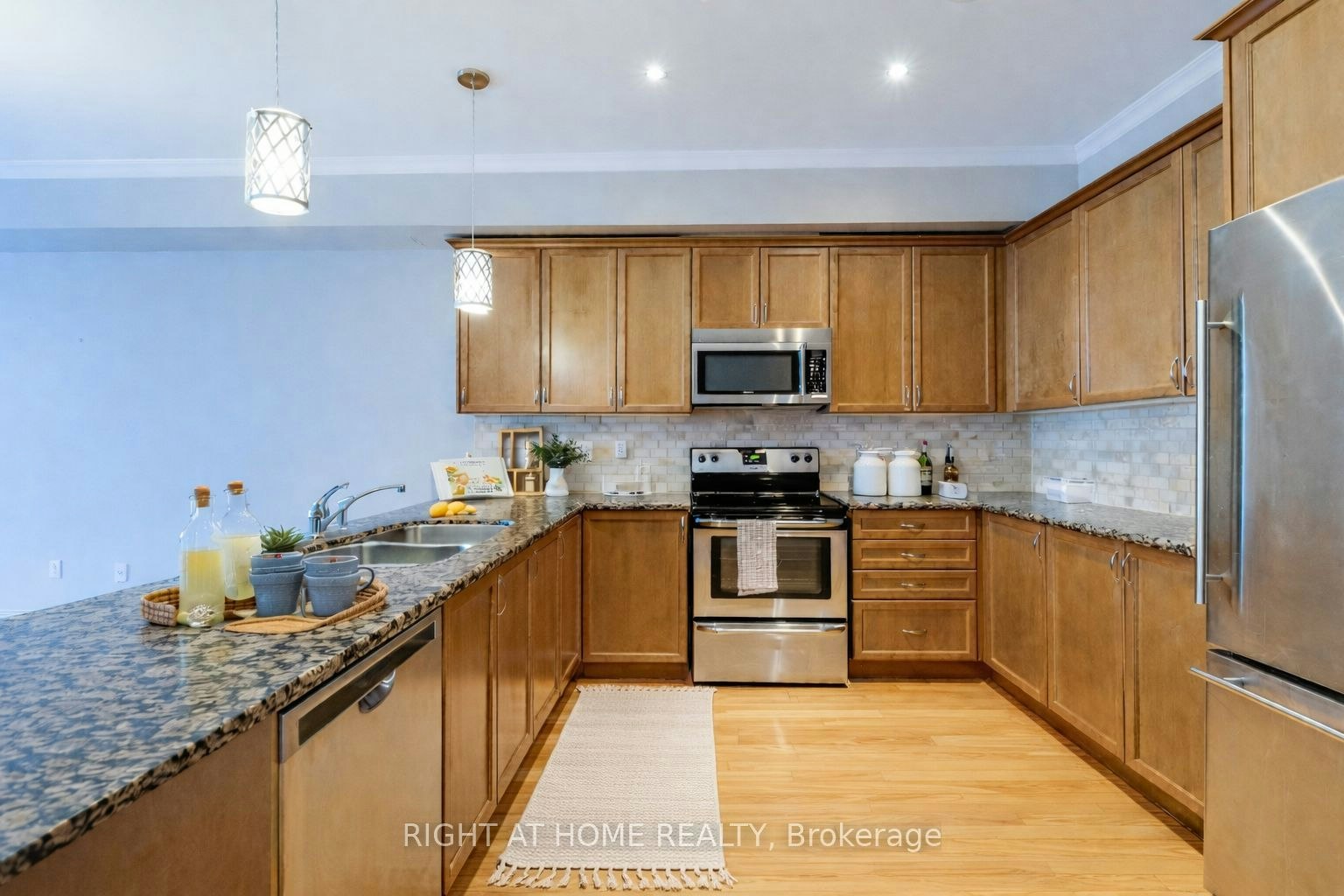 6-99 Brant Street, Oakville, ON, L6K 2Z5 - 7