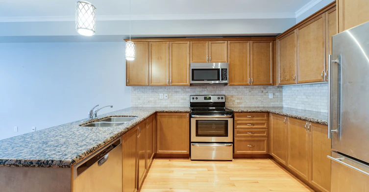 6-99 Brant Street, Oakville, ON, L6K 2Z5 - 8