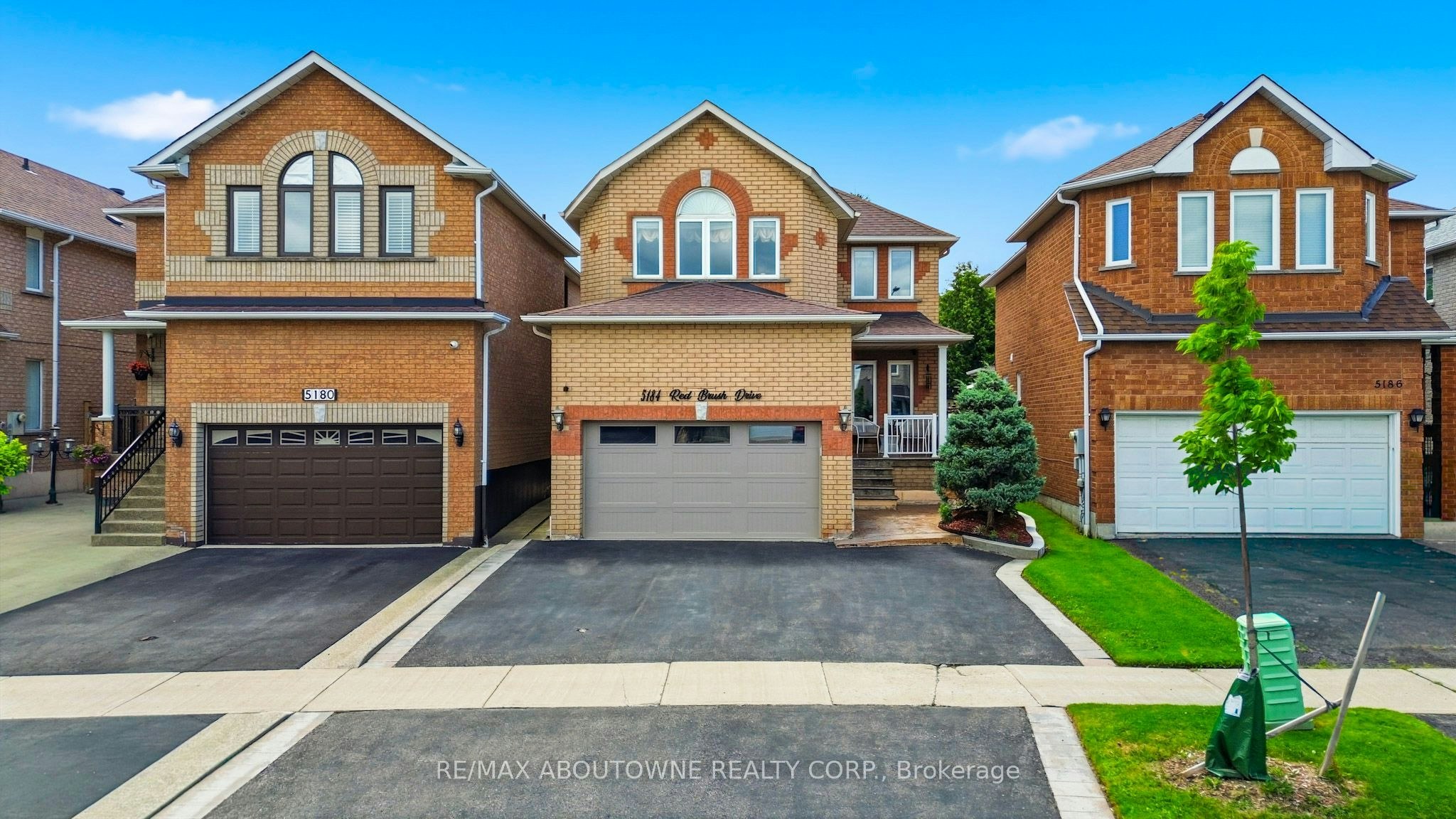 5184 Red Brush Drive, Mississauga, ON, L4Z 3Z8