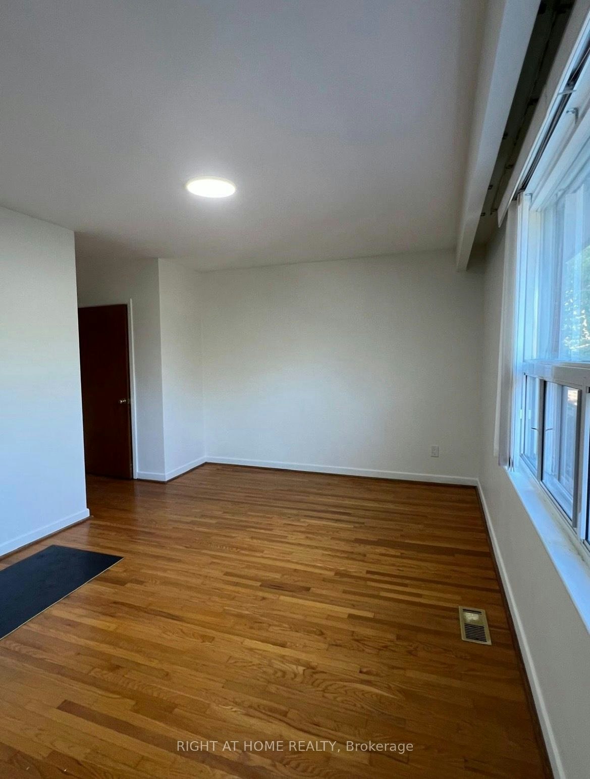 43 Heman Street, Toronto, ON, M8V 1X4 - 9