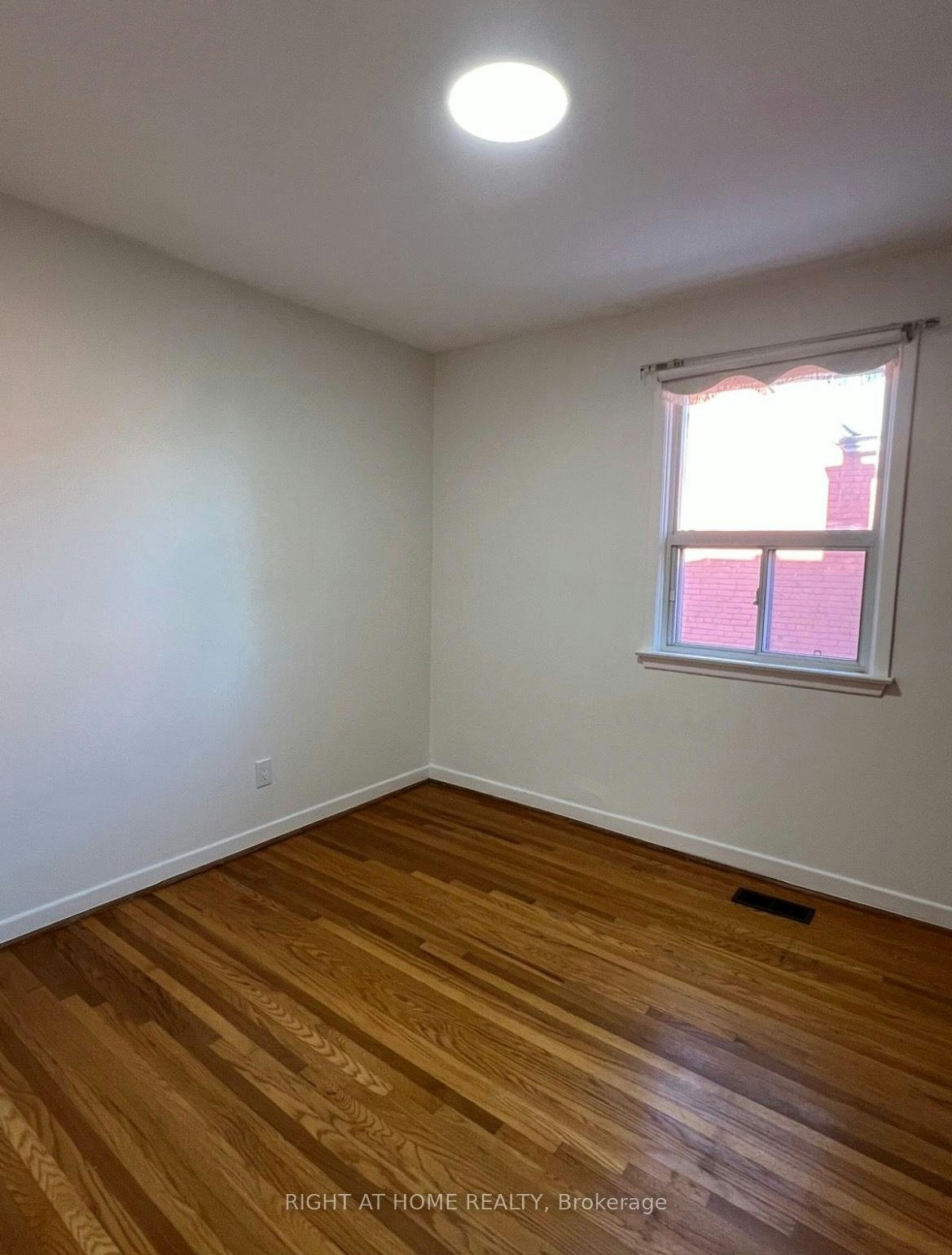 43 Heman Street, Toronto, ON, M8V 1X4 - 8