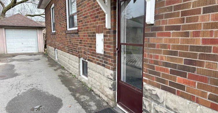 41 Thirty Third Street, Toronto, ON, M8W 3H2 - 33