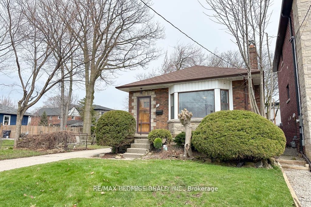 41 Thirty Third Street, Toronto, ON, M8W 3H2 - 3