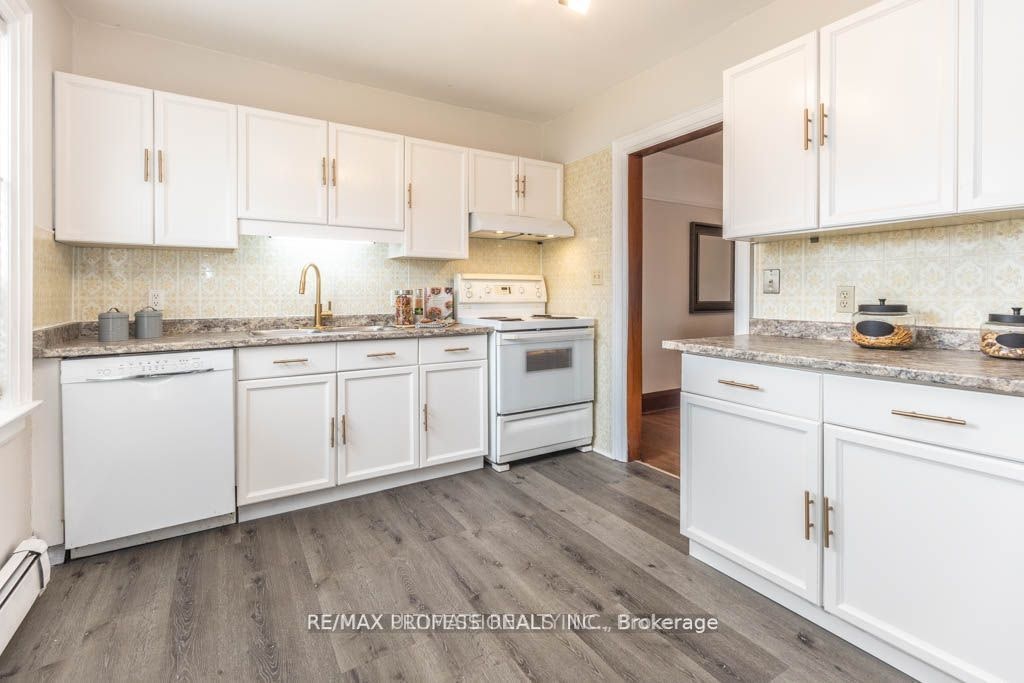 41 Thirty Third Street, Toronto, ON, M8W 3H2 - 11