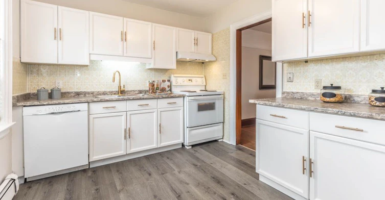 41 Thirty Third Street, Toronto, ON, M8W 3H2 - 11