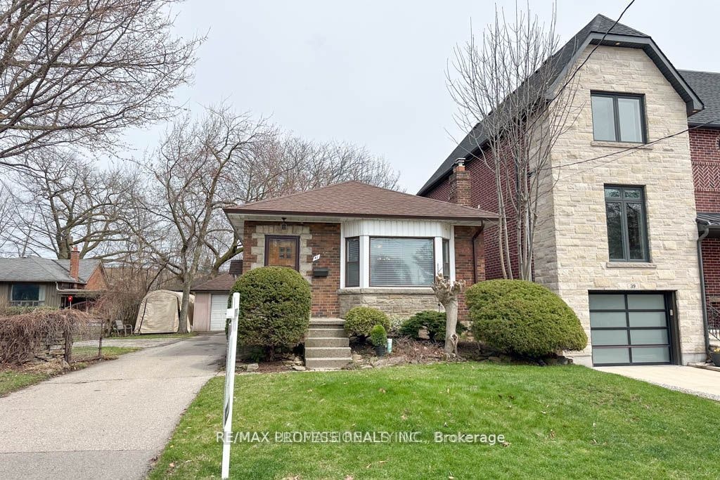 41 Thirty Third Street, Toronto, ON, M8W 3H2 - 2