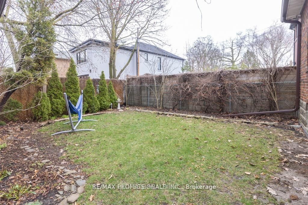 41 Thirty Third Street, Toronto, ON, M8W 3H2 - 35