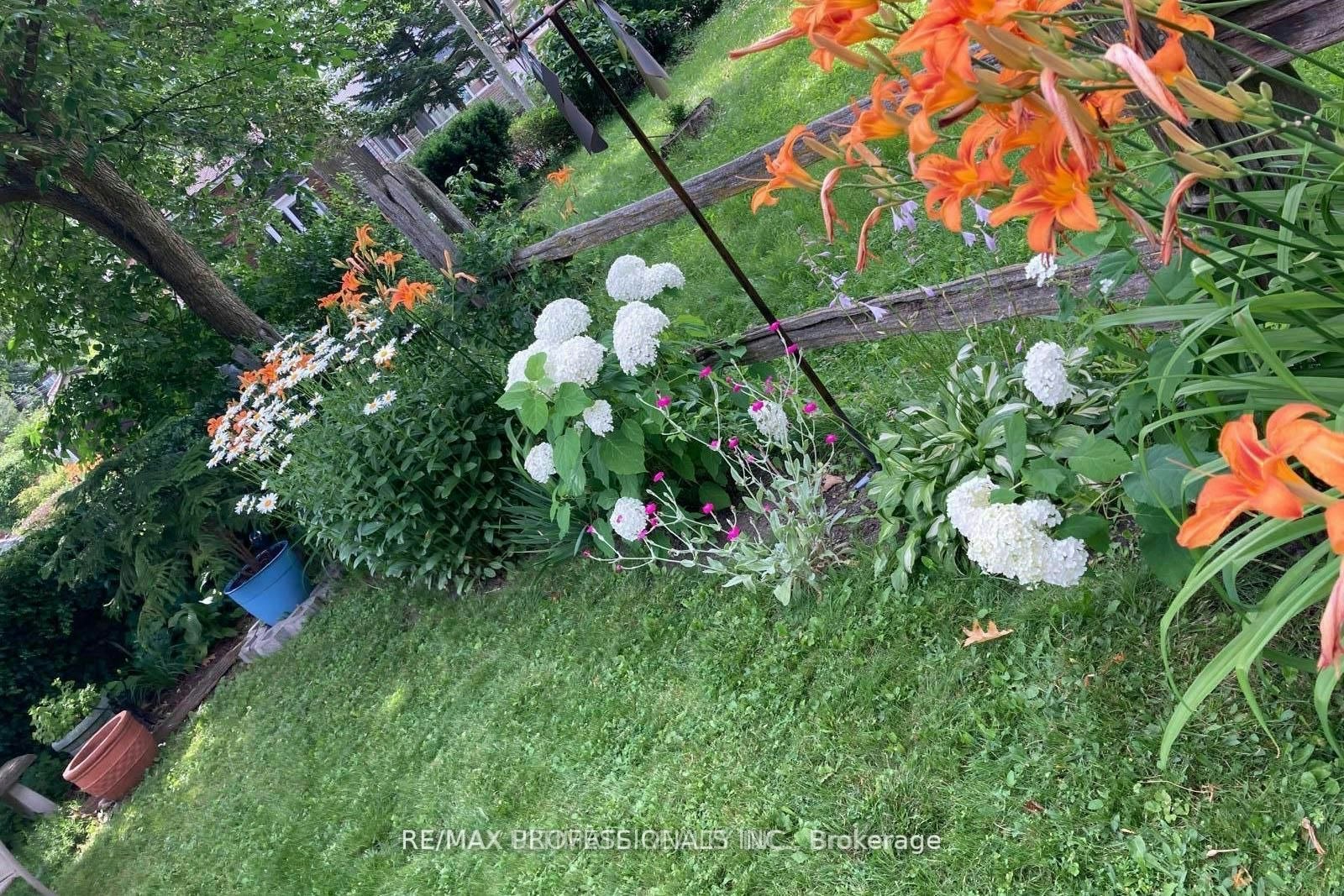 41 Thirty Third Street, Toronto, ON, M8W 3H2 - 38