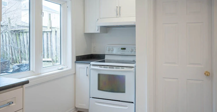 35 Echoridge (Bsmt) Drive, Brampton, ON, L7A 3K8 - 10