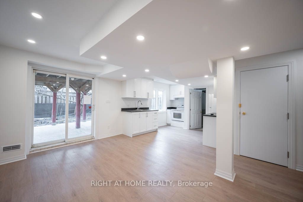 35 Echoridge (Bsmt) Drive, Brampton, ON, L7A 3K8 - 7