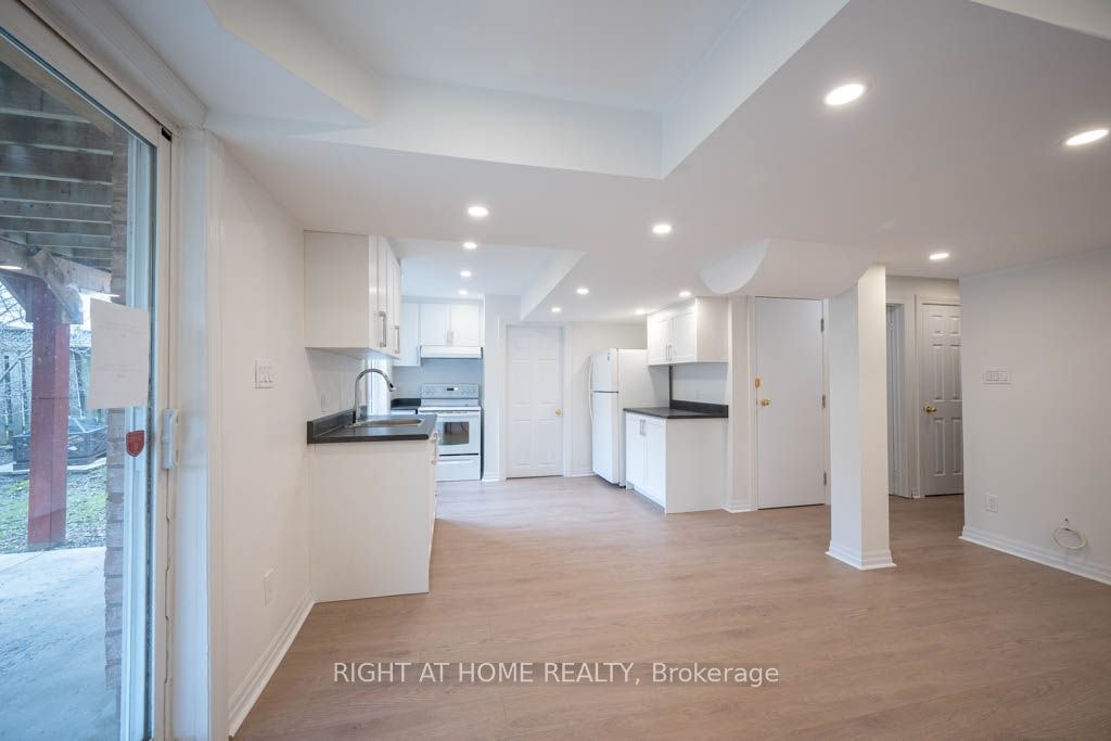 35 Echoridge (Bsmt) Drive, Brampton, ON, L7A 3K8 - 6