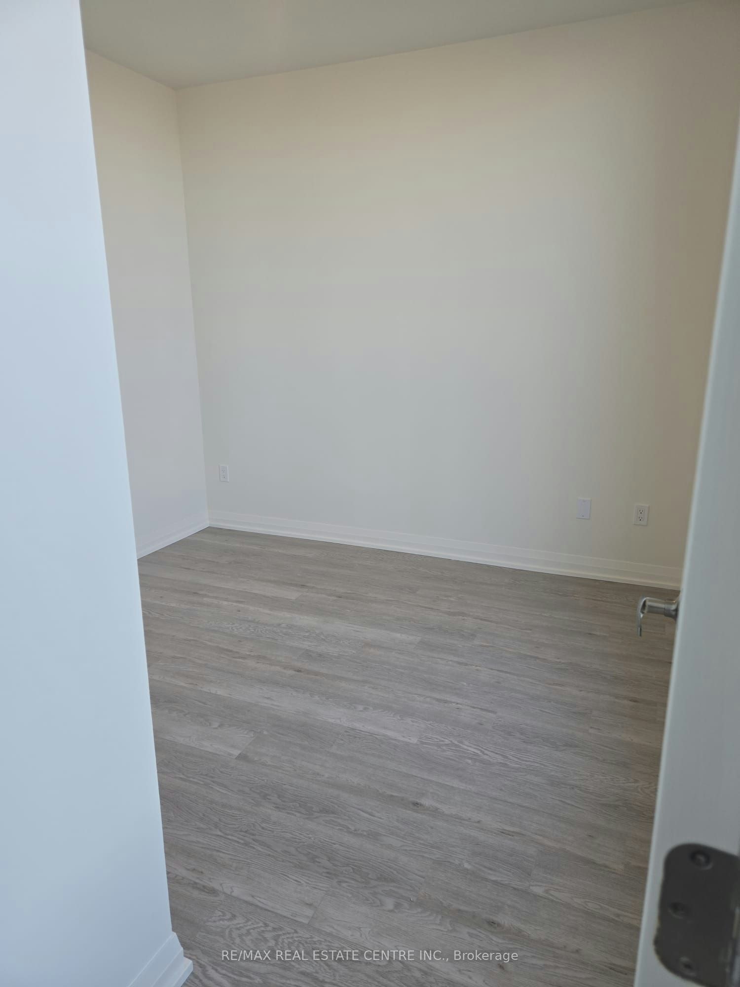 701-1415 Dundas Street S, Oakville, ON, L6H 7V8 - 15