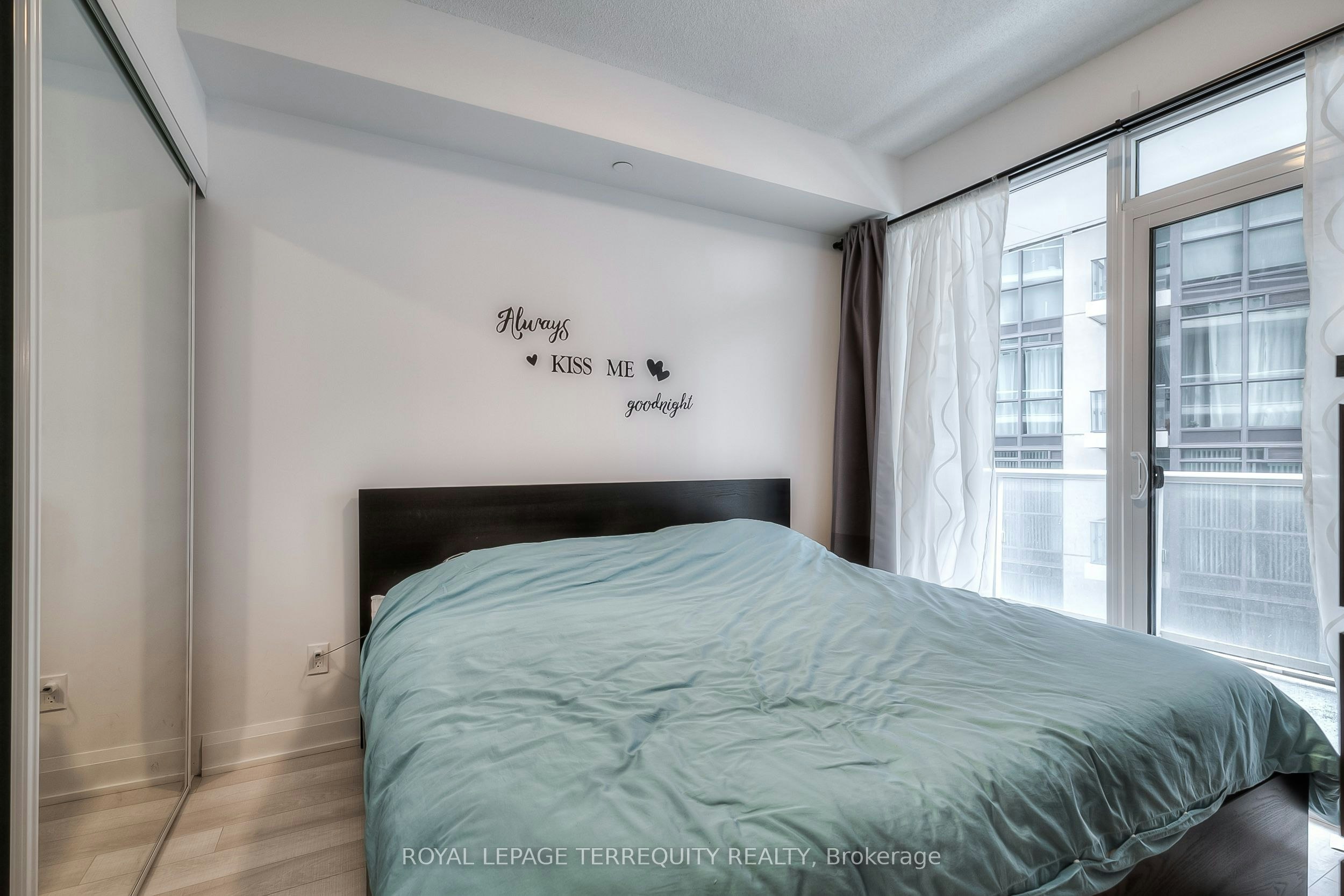 606-56 Annie Craig Drive, Toronto, ON, M8V 0C8 - 12