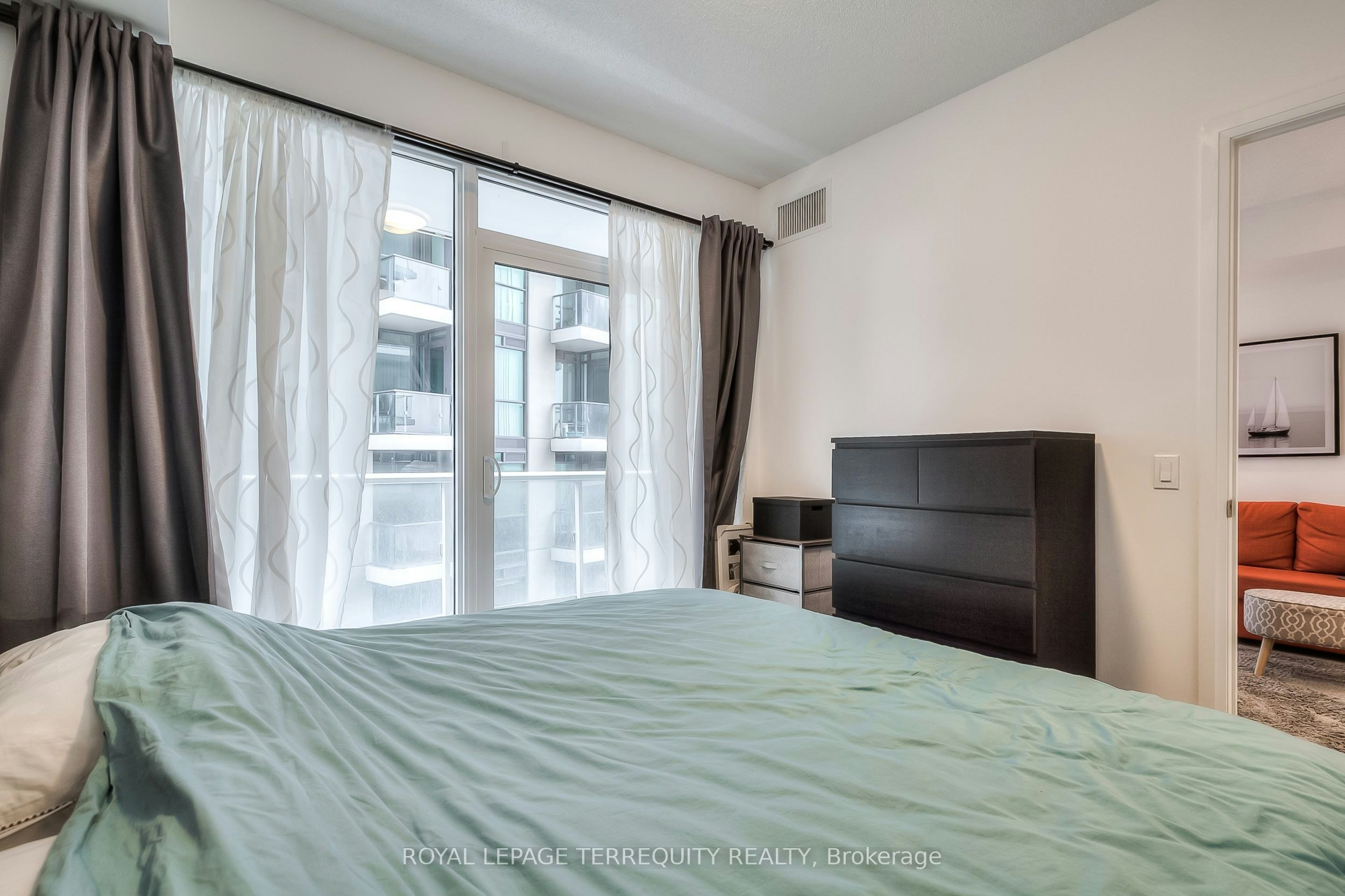 606-56 Annie Craig Drive, Toronto, ON, M8V 0C8 - 14