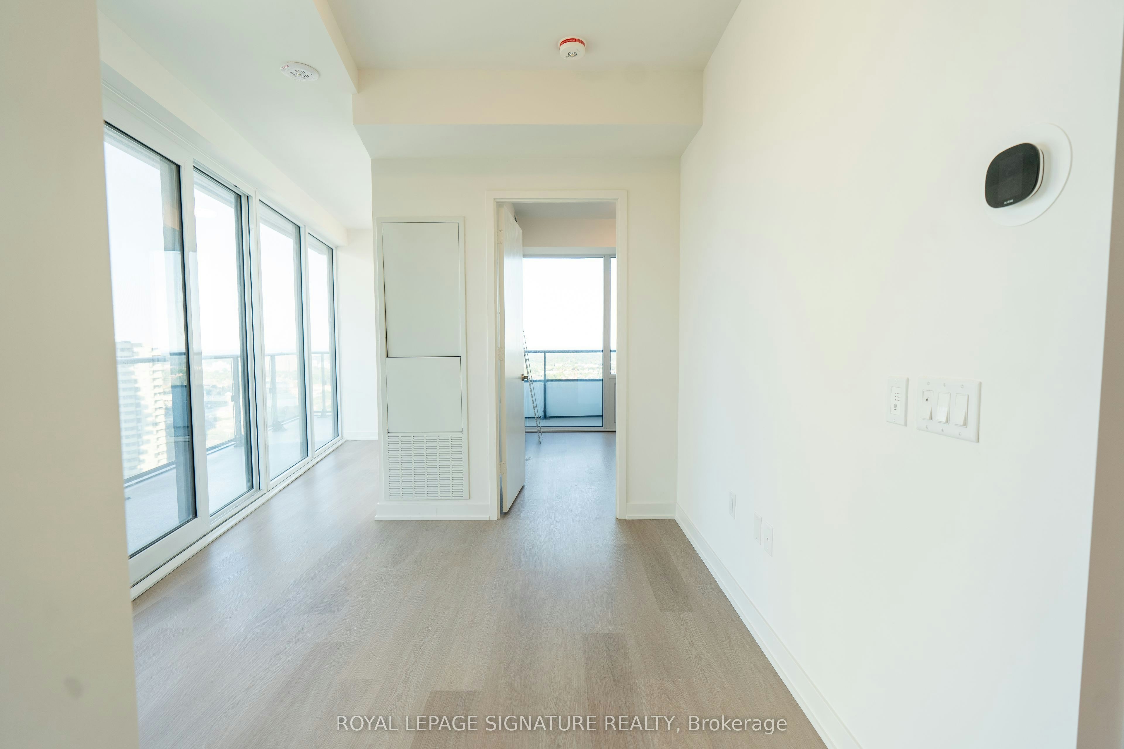 1807-448 Burnhamthorpe Road W, Mississauga, ON, L5B 0R4 - 8