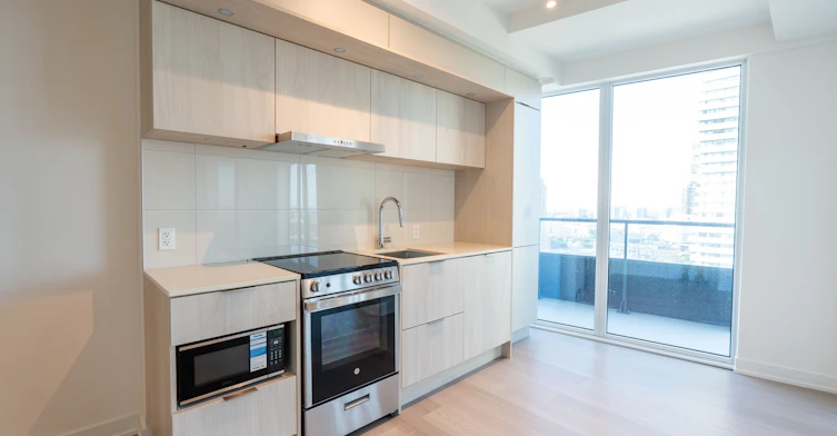 1807-448 Burnhamthorpe Road W, Mississauga, ON, L5B 0R4 - 4