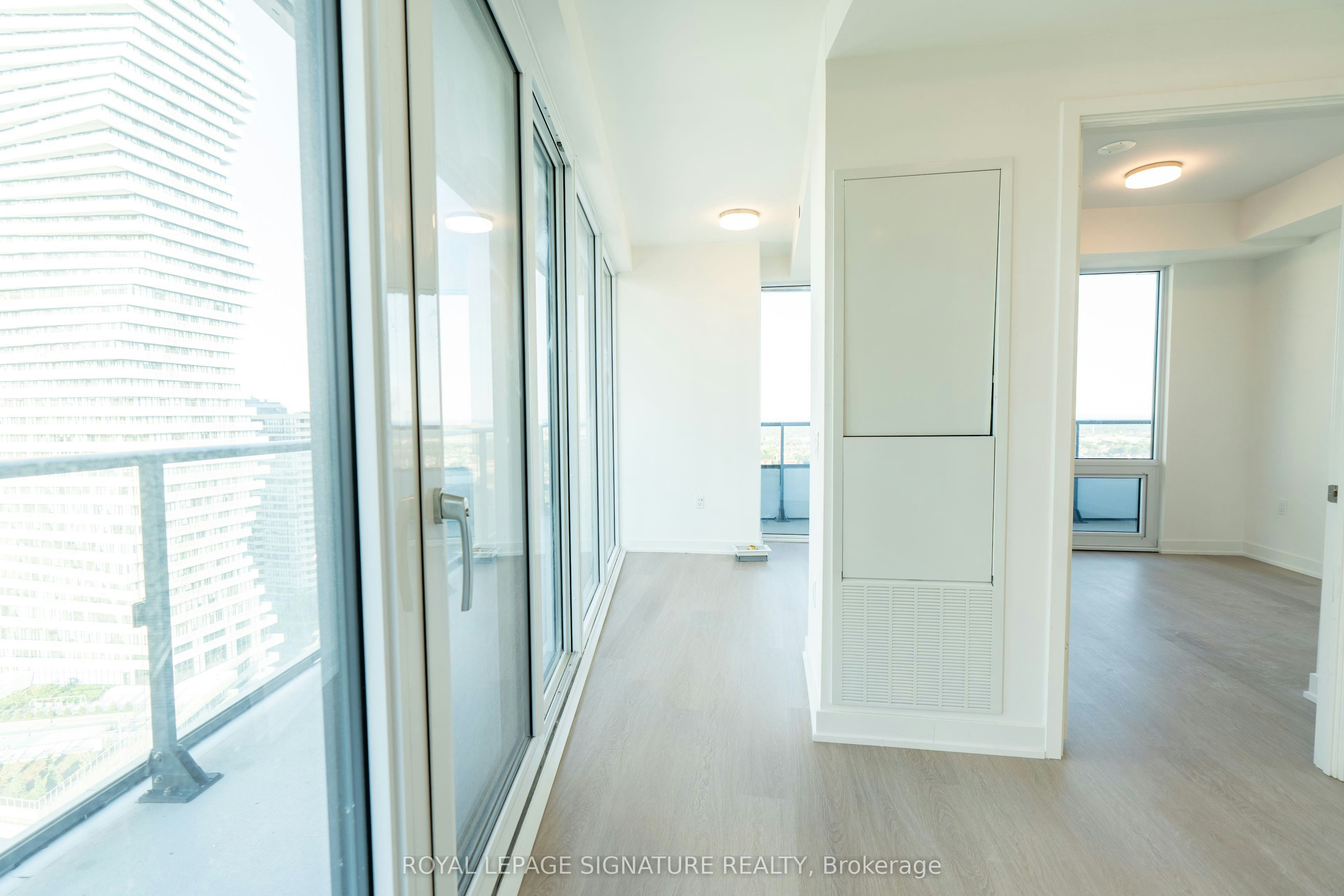 1807-448 Burnhamthorpe Road W, Mississauga, ON, L5B 0R4 - 9