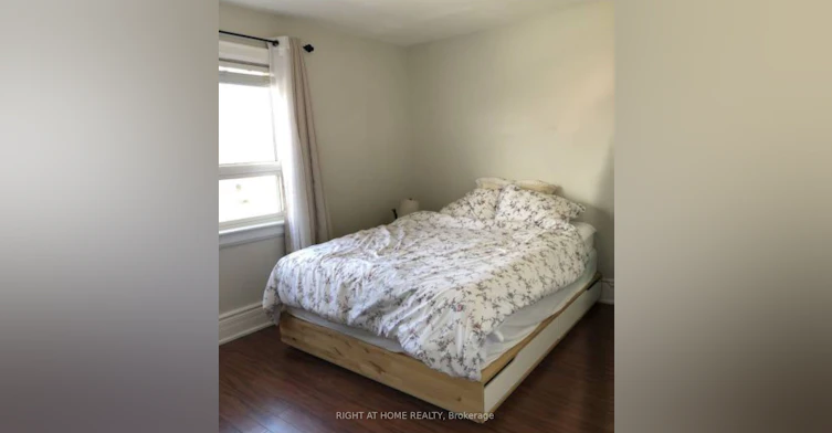 43 Bowie Avenue, Toronto, ON, M6E 2P2 - 4