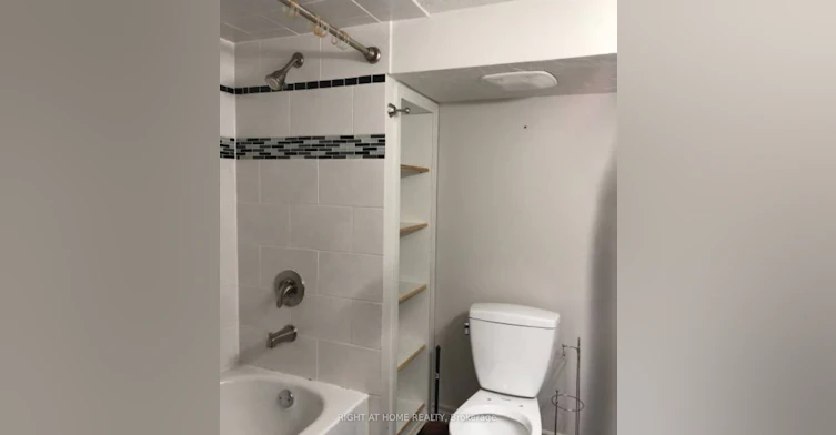 43 Bowie Avenue, Toronto, ON, M6E 2P2 - 10