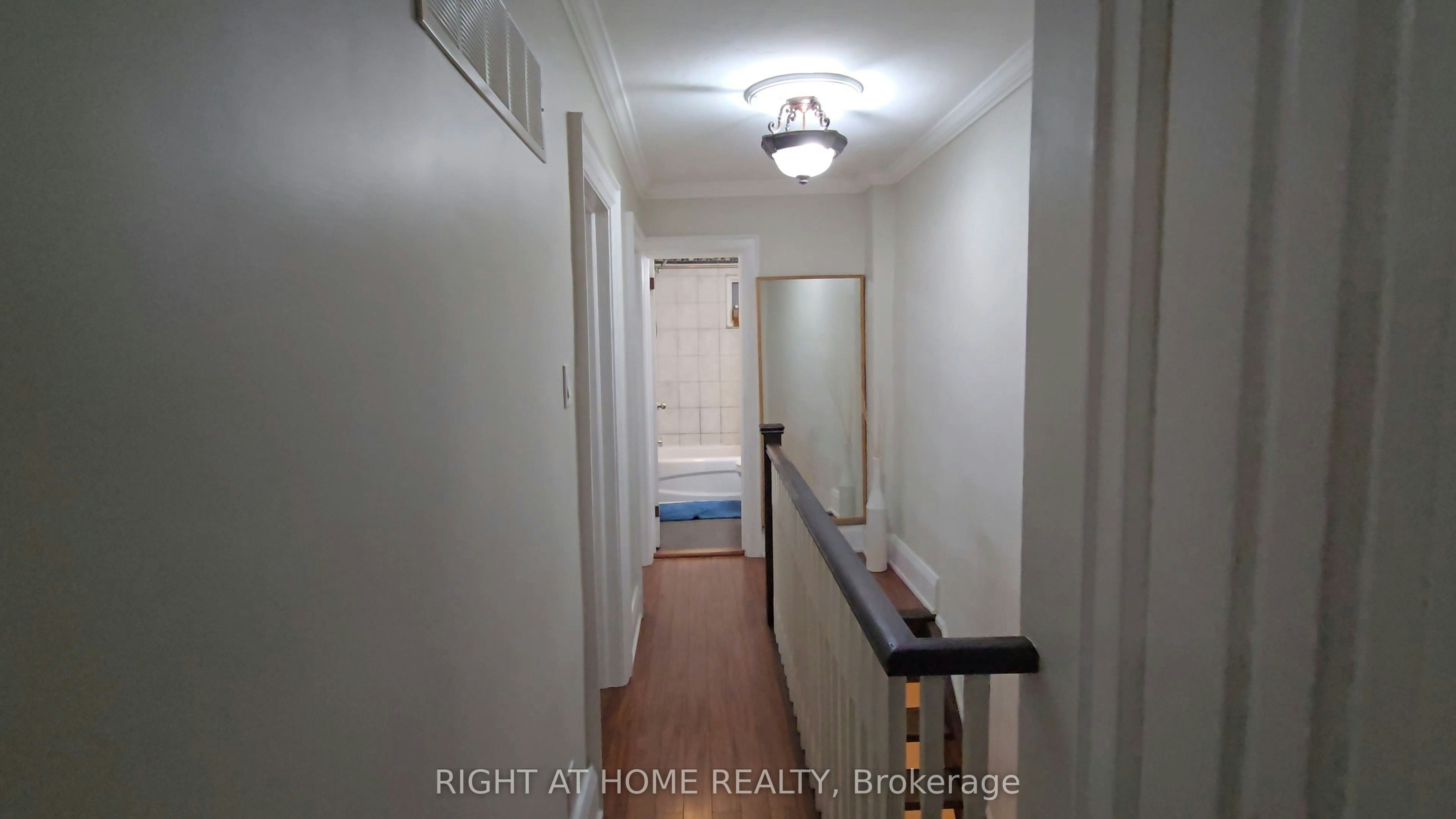 43 Bowie Avenue, Toronto, ON, M6E 2P2 - 12