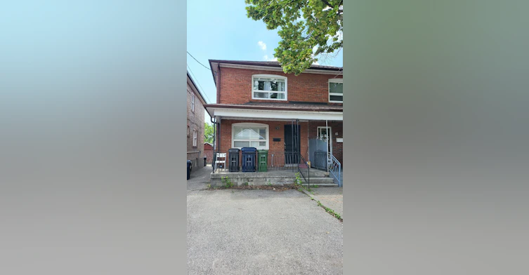 43 Bowie Avenue, Toronto, ON, M6E 2P2