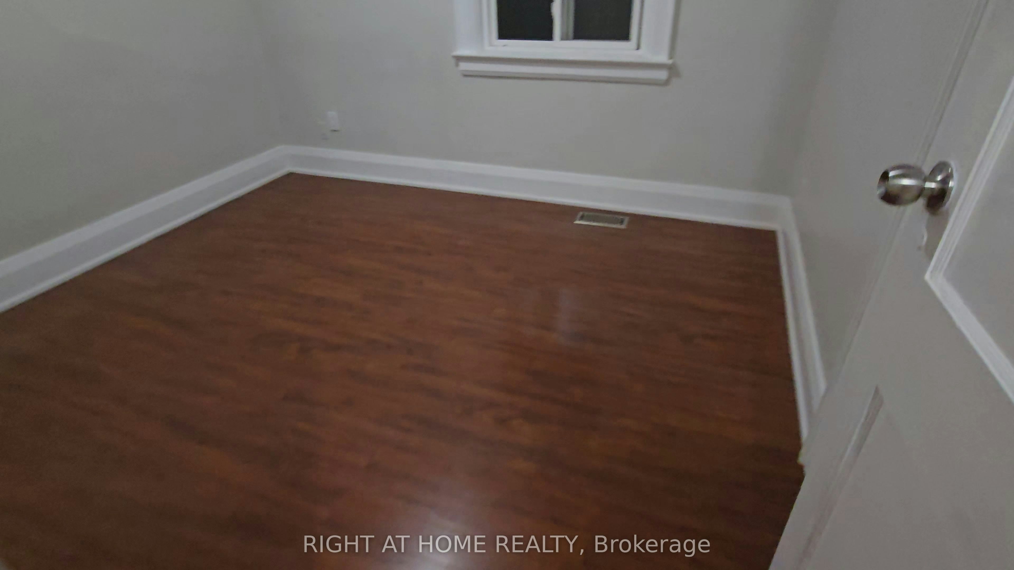 43 Bowie Avenue, Toronto, ON, M6E 2P2 - 10