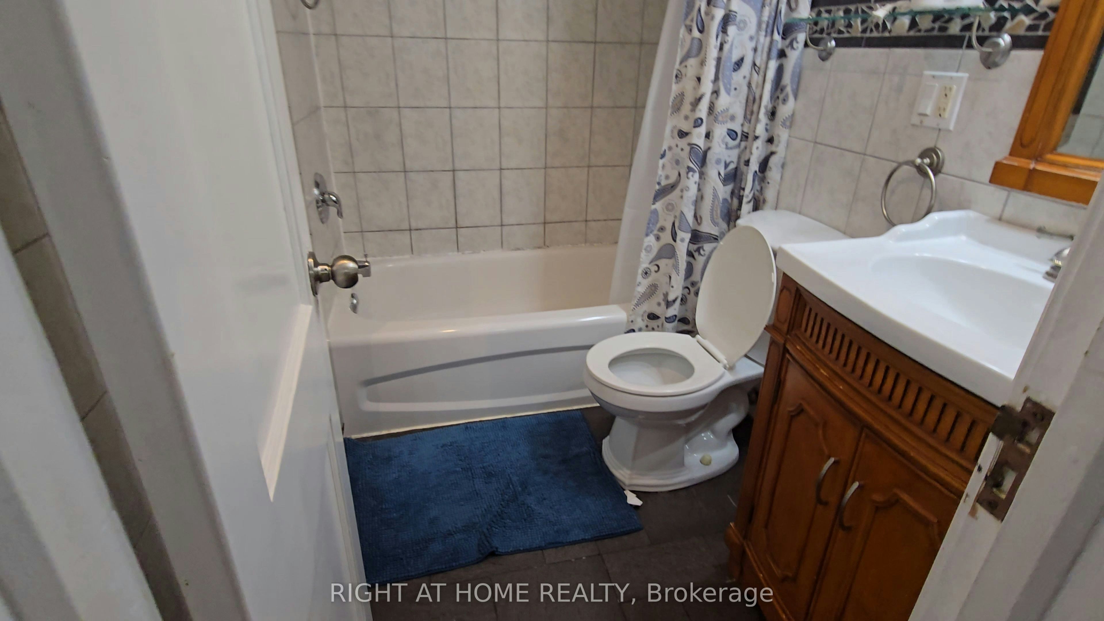 43 Bowie Avenue, Toronto, ON, M6E 2P2 - 15