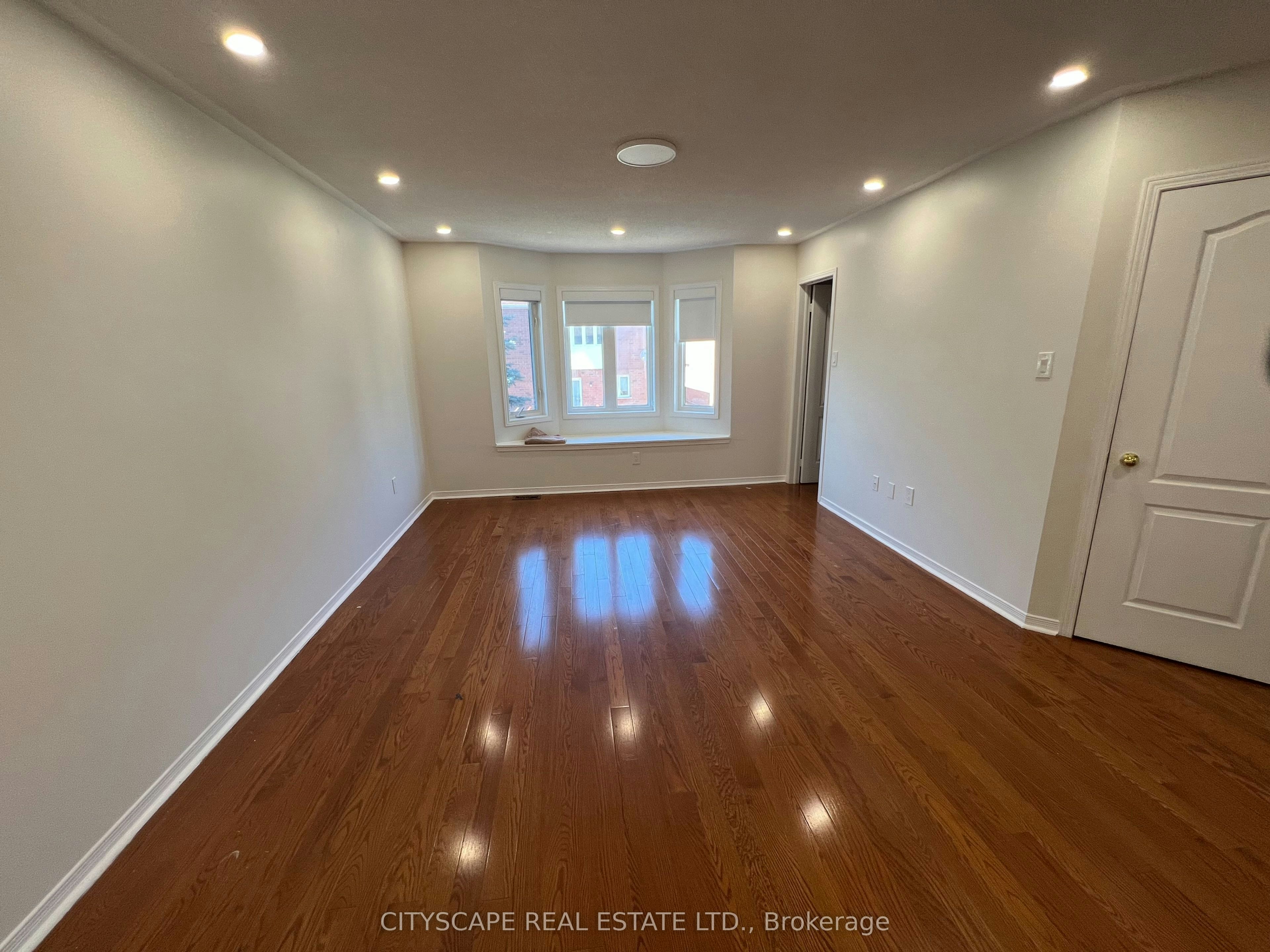 637 Dolly Bird Lane, Mississauga, ON, L5W 1G8 - 30