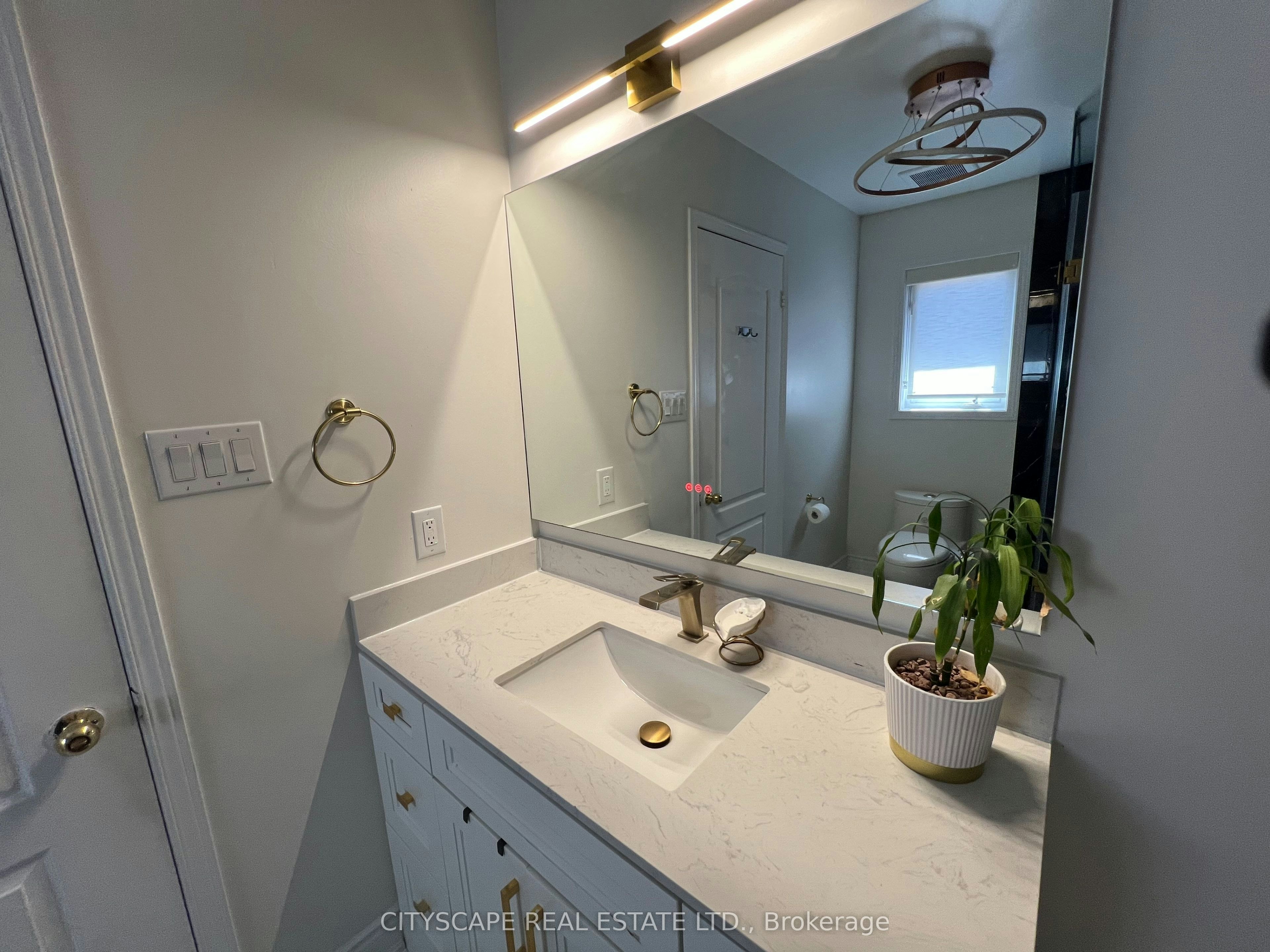 637 Dolly Bird Lane, Mississauga, ON, L5W 1G8 - 26