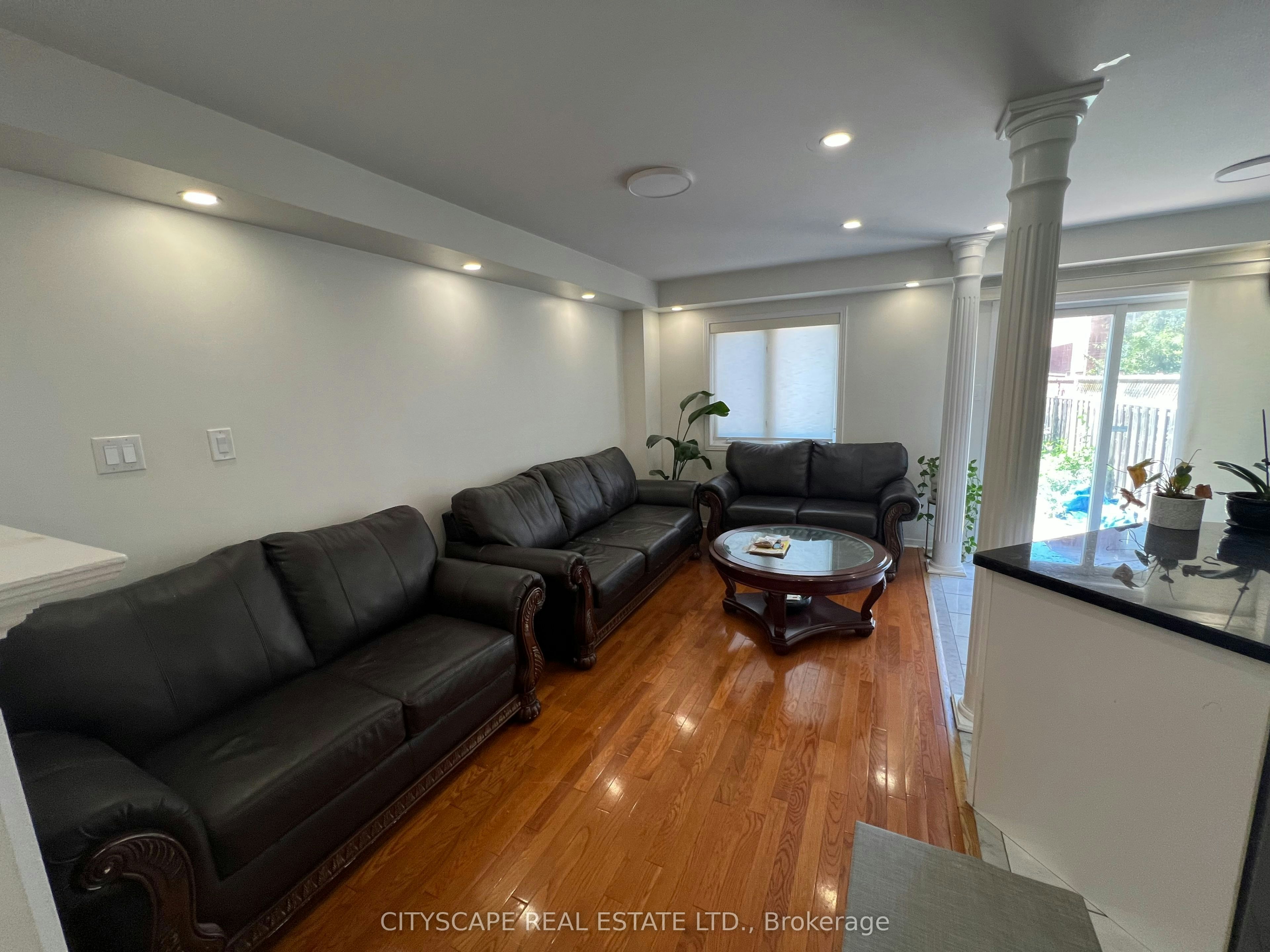 637 Dolly Bird Lane, Mississauga, ON, L5W 1G8 - 5