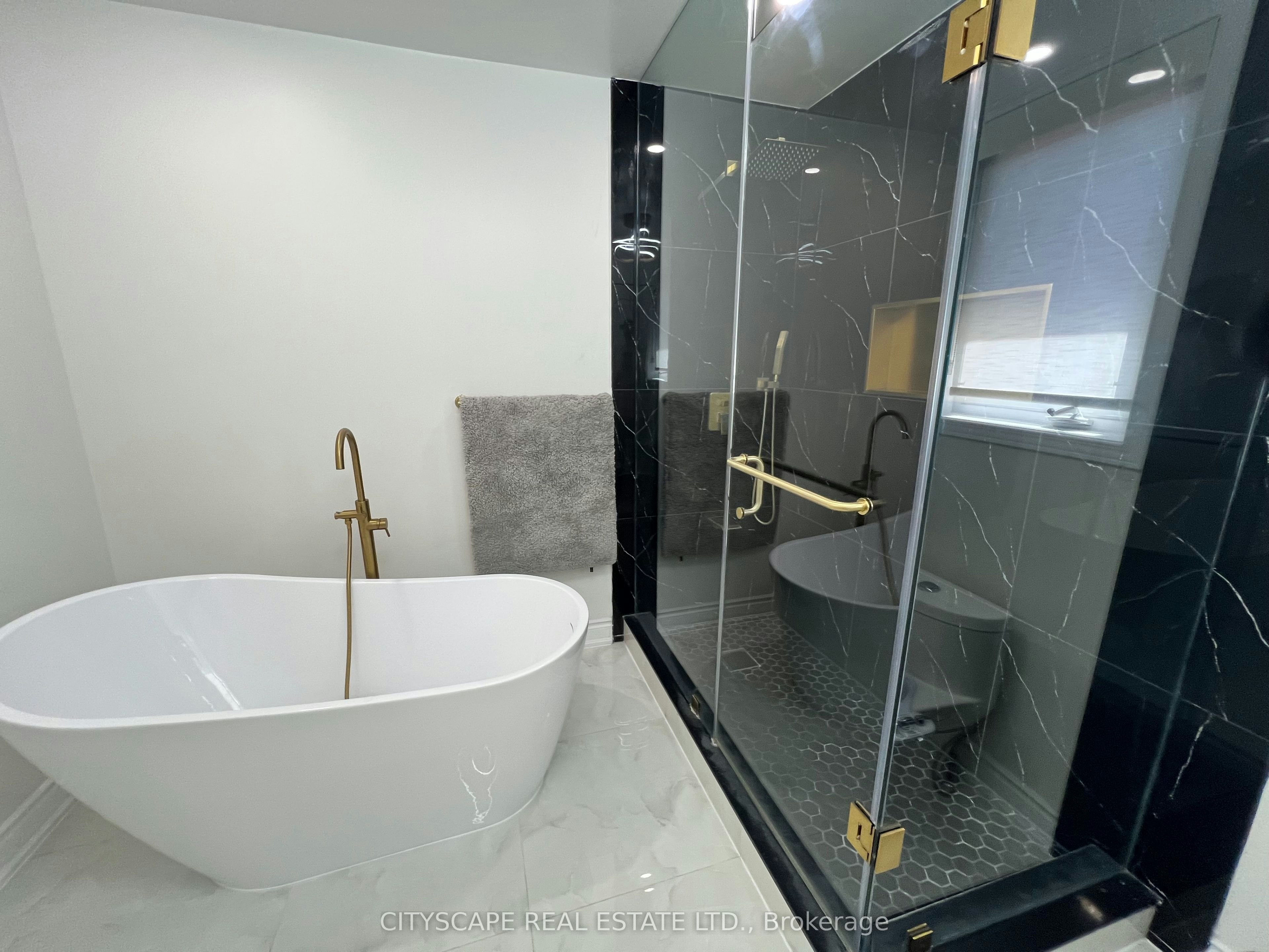 637 Dolly Bird Lane, Mississauga, ON, L5W 1G8 - 24