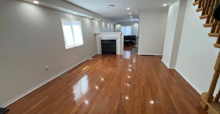 637 Dolly Bird Lane, Mississauga, ON, L5W 1G8 - 4