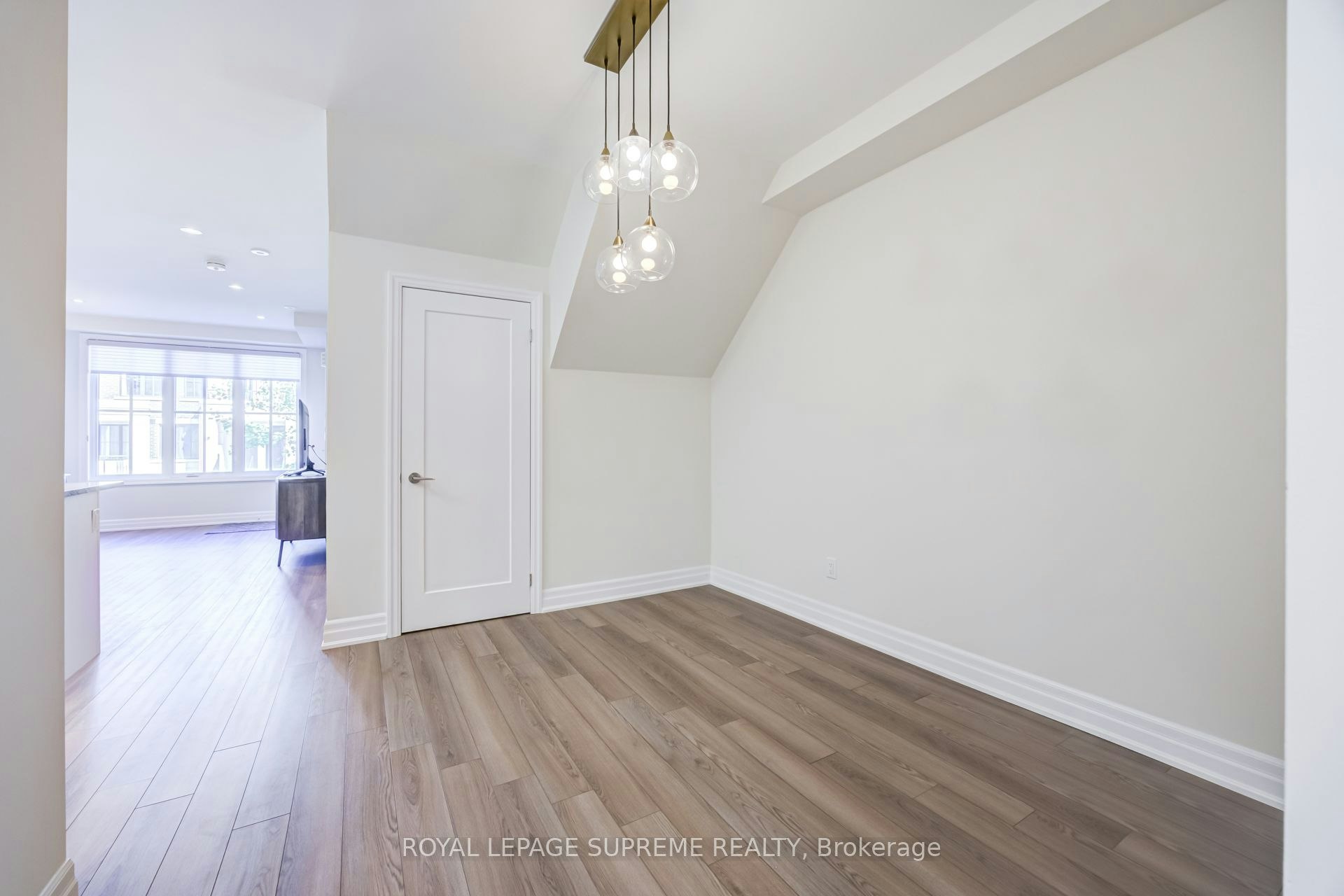 207-652 Cricklewood Drive, Mississauga, ON, L5G 0A5 - 16