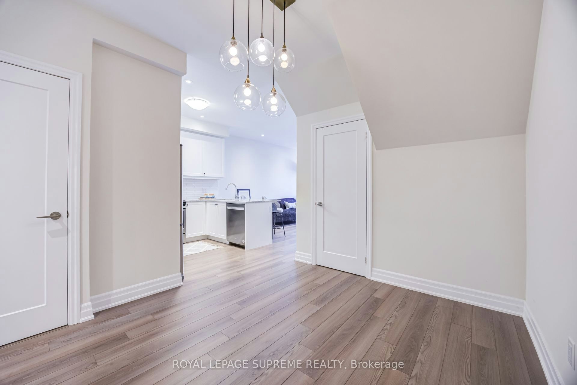 207-652 Cricklewood Drive, Mississauga, ON, L5G 0A5 - 17