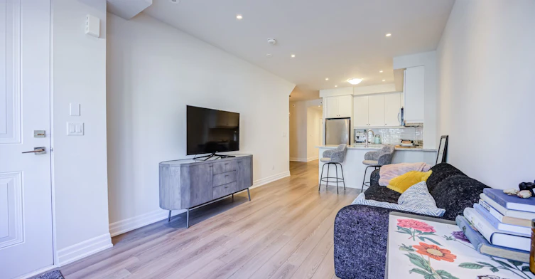 207-652 Cricklewood Drive, Mississauga, ON, L5G 0A5 - 7