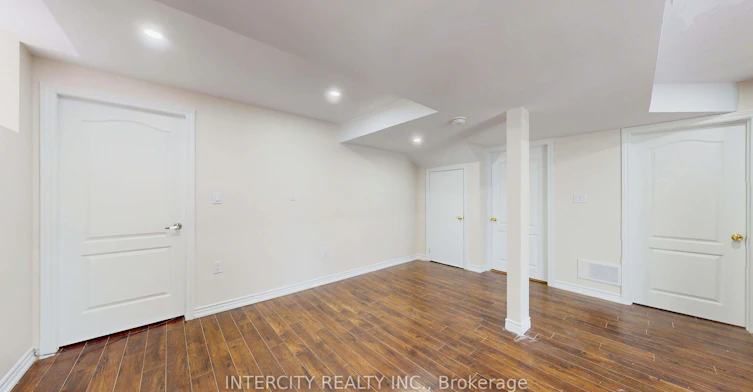 Lower-392 Derrydale Drive, Mississauga, ON, L5W 0E1 - 15