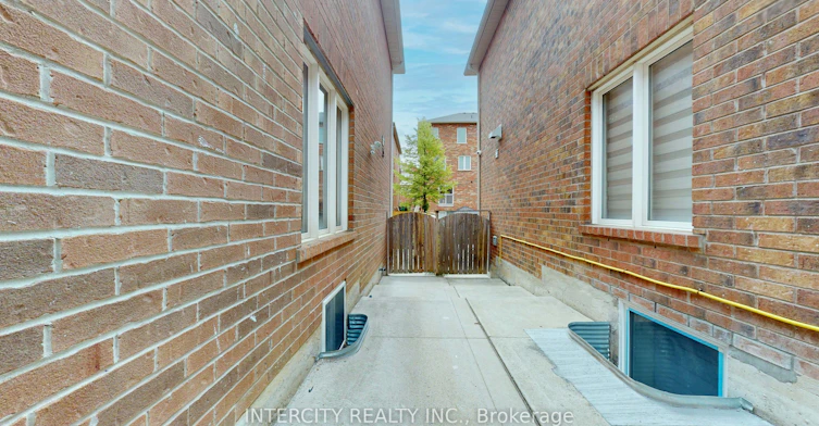 Lower-392 Derrydale Drive, Mississauga, ON, L5W 0E1 - 3