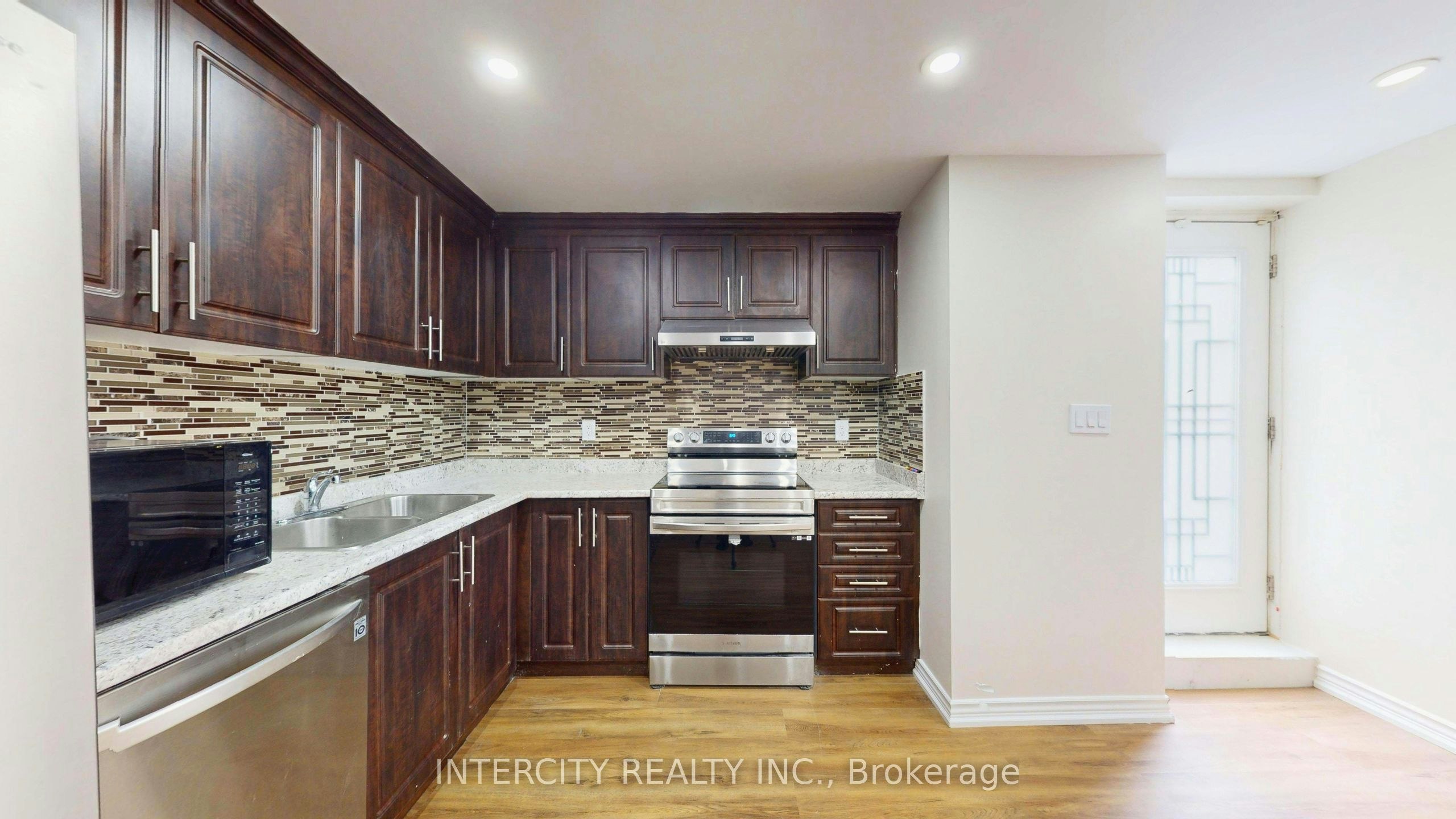 Lower-392 Derrydale Drive, Mississauga, ON, L5W 0E1 - 8