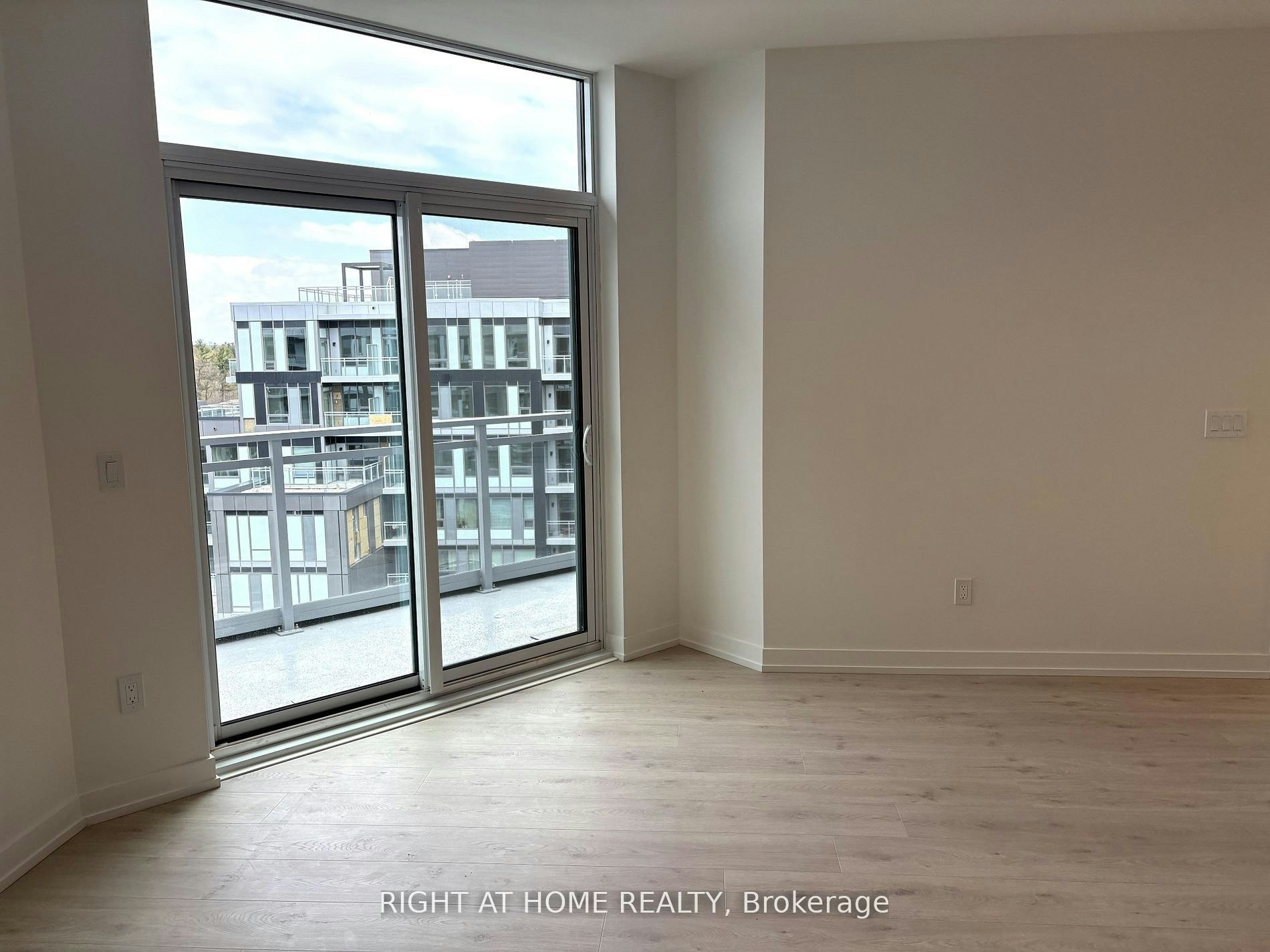 648-2501 Saw Whet Boulevard S, Oakville, ON, L6M 5N2 - 6