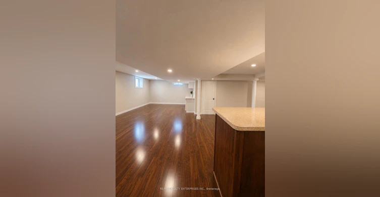 250 Admiral Drive, Oakville, ON, L6L 0B9 - 16