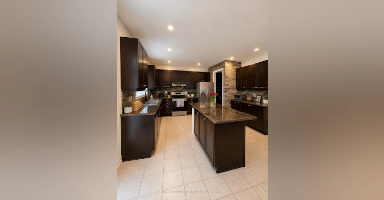 250 Admiral Drive, Oakville, ON, L6L 0B9 - 7