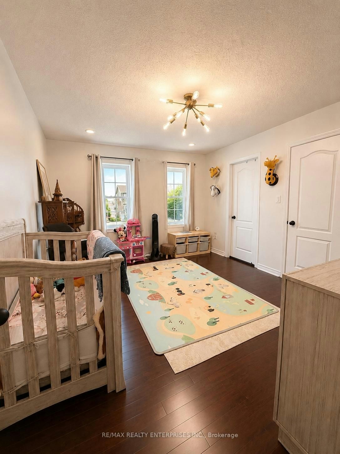 250 Admiral Drive, Oakville, ON, L6L 0B9 - 12