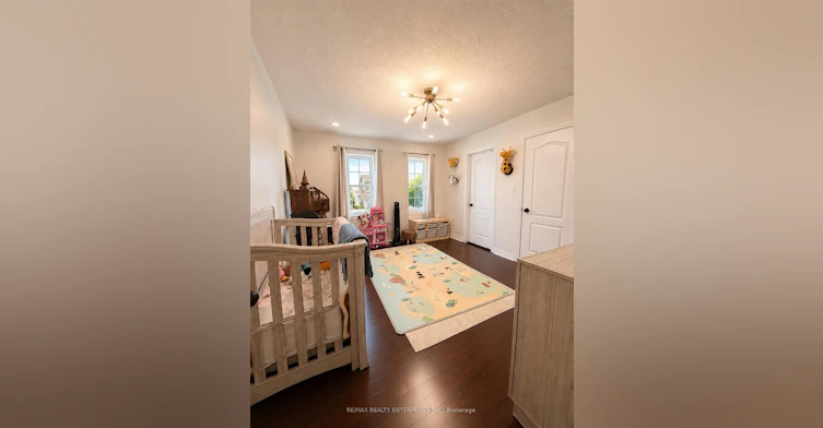 250 Admiral Drive, Oakville, ON, L6L 0B9 - 12