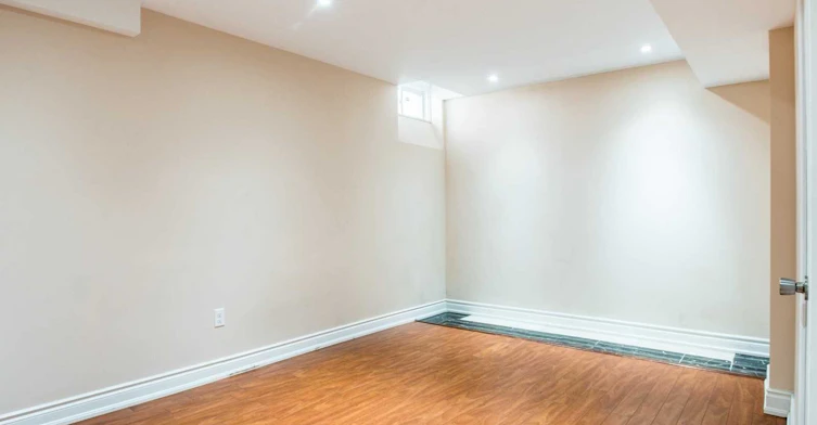 3283 Tacc(basement) Drive, Mississauga, ON, L5M 0H4 - 2