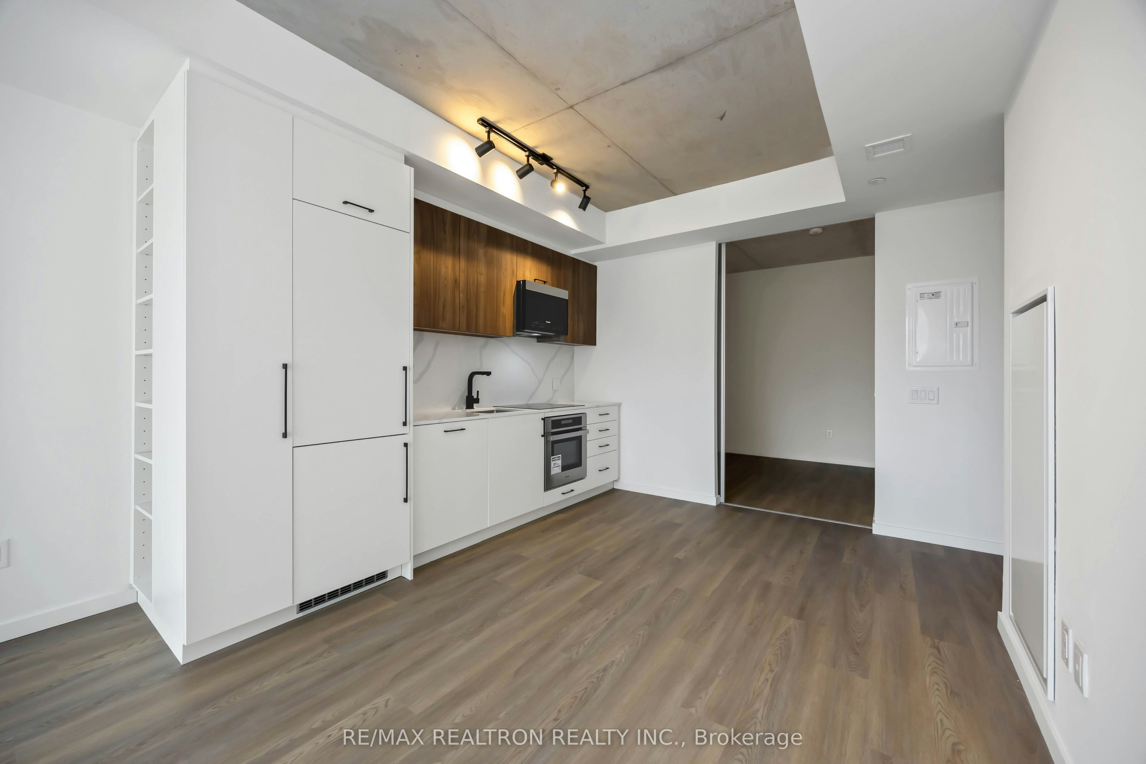 689 The Queensway N/A, Toronto, ON, M8Y 0C9 - 6