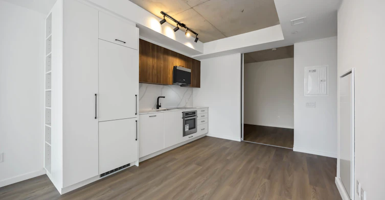 689 The Queensway N/A, Toronto, ON, M8Y 0C9 - 6