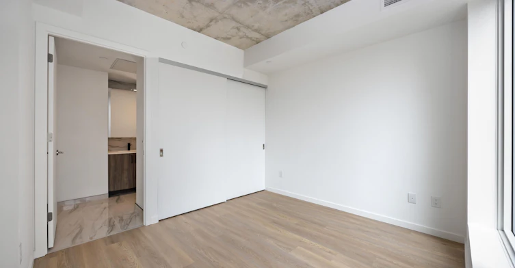 689 The Queensway N/A, Toronto, ON, M8Y 0C9 - 12